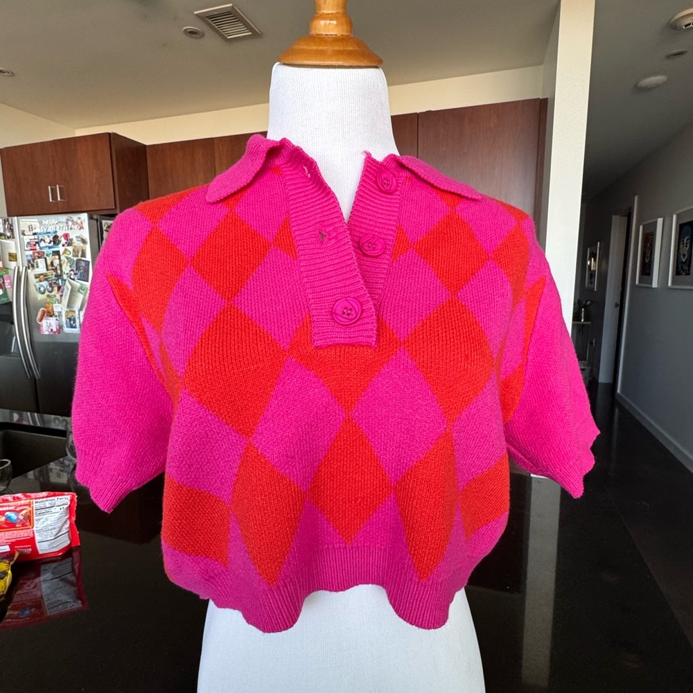 Pink and Red Geometric Knit Sweater with Cropped Style